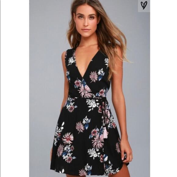 Lulus Dresses & Skirts - Lulu's Midnight Flower Black Floral Print Wrap Dress Size XS